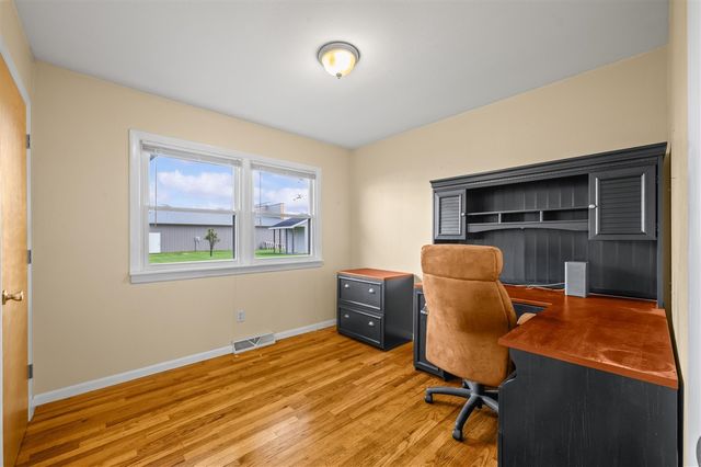 27532 May Street, Edwardsburg, MI 49112