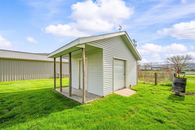 27532 May Street, Edwardsburg, MI 49112