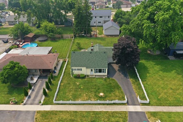 4847 W 84th Place, Burbank, IL 60459