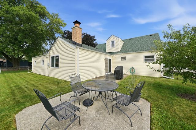 4847 W 84th Place, Burbank, IL 60459
