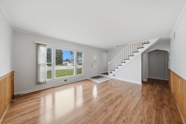 4847 W 84th Place, Burbank, IL 60459
