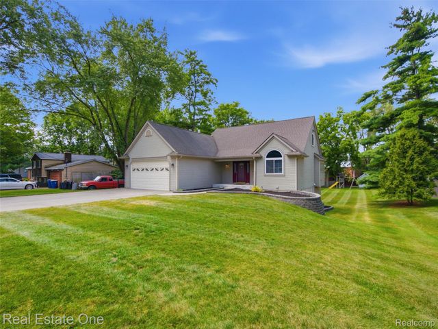 4125 Rural Street, Waterford Charter Township, MI 48329