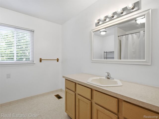 4125 Rural Street, Waterford Charter Township, MI 48329