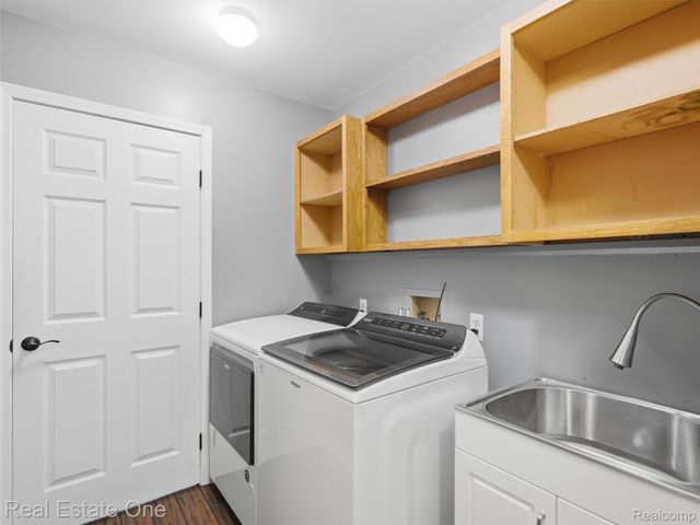 4125 Rural Street, Waterford Charter Township, MI 48329