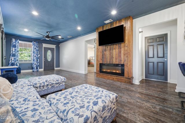 141 Caldwell Avenue, Biloxi, MS 39530