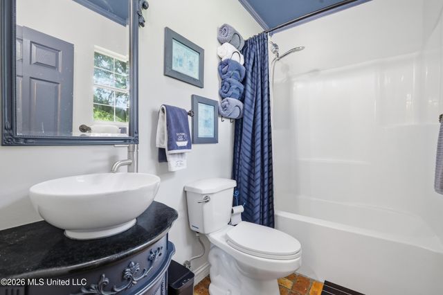 141 Caldwell Avenue, Biloxi, MS 39530