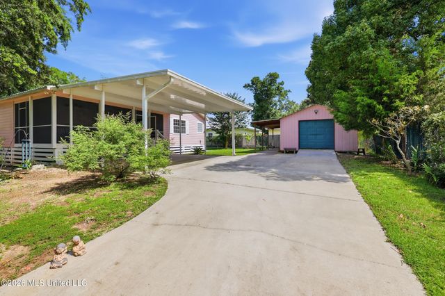 141 Caldwell Avenue, Biloxi, MS 39530