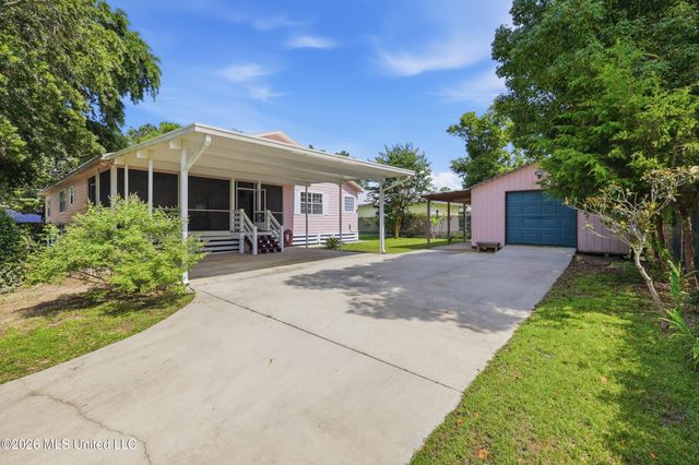 141 Caldwell Avenue, Biloxi, MS 39530