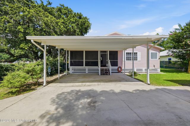 141 Caldwell Avenue, Biloxi, MS 39530