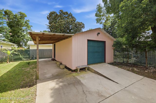 141 Caldwell Avenue, Biloxi, MS 39530