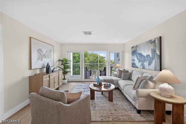6220 Augusta DR 415, Fort Myers, FL 33907