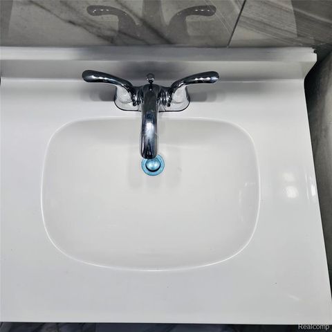 13995 Young Street, Detroit, MI 48205