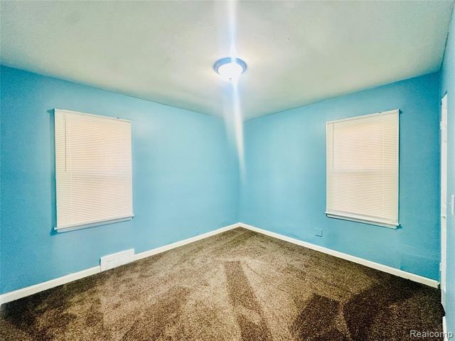 13995 Young Street, Detroit, MI 48205