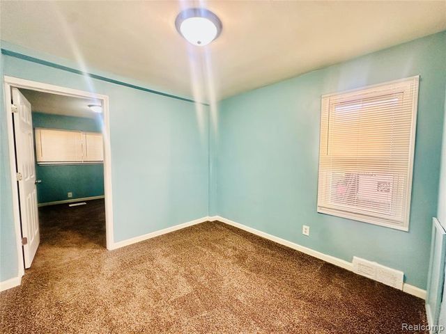 13995 Young Street, Detroit, MI 48205