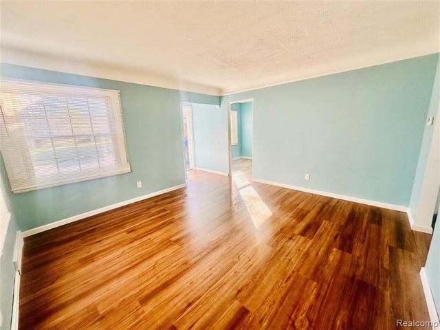 13995 Young Street, Detroit, MI 48205