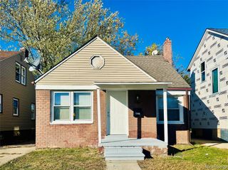 13995 Young Street, Detroit, MI 48205