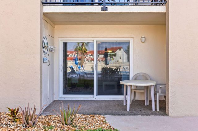 2626 S Atlantic Ave Apt 108, Daytona Beach Shores, FL 32118