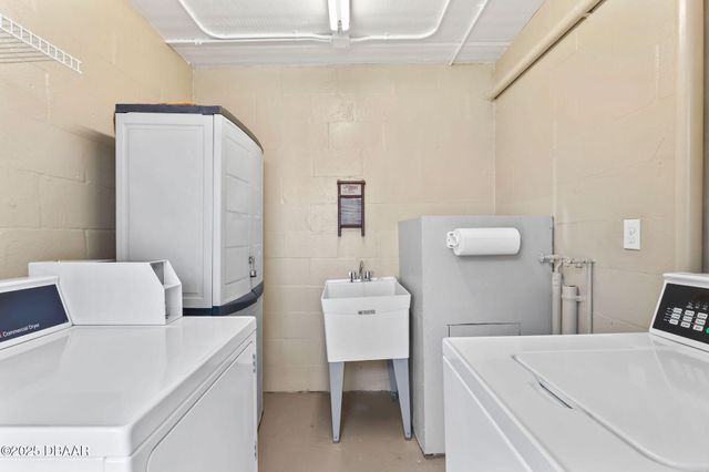 2626 S Atlantic Ave Apt 108, Daytona Beach Shores, FL 32118