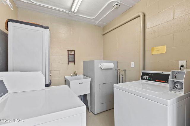 2626 S Atlantic Ave Apt 108, Daytona Beach Shores, FL 32118