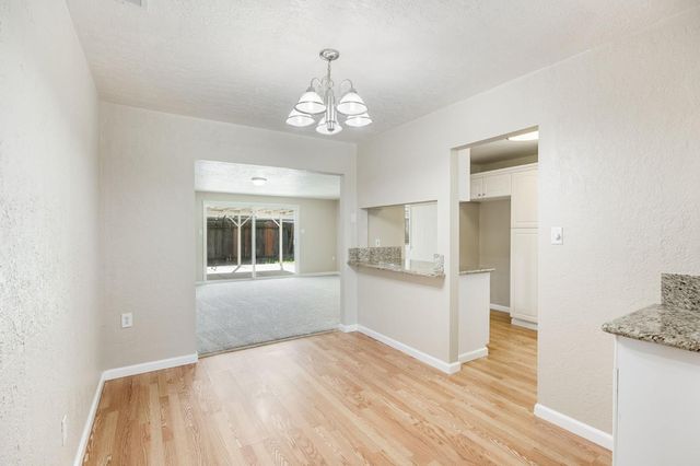 7080 21st Ave, Sacramento, CA 95820