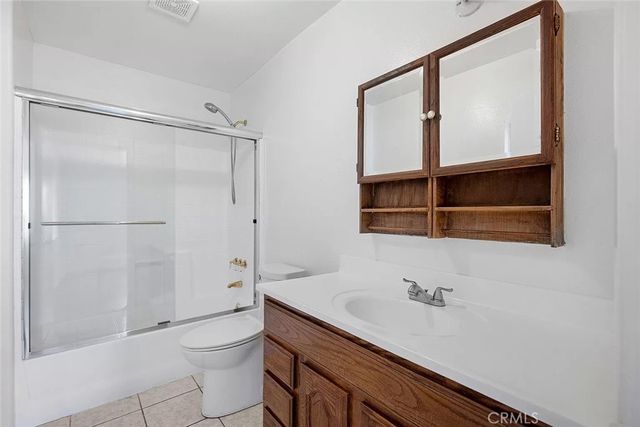 14012 Sayre Street, Sylmar, CA 91342