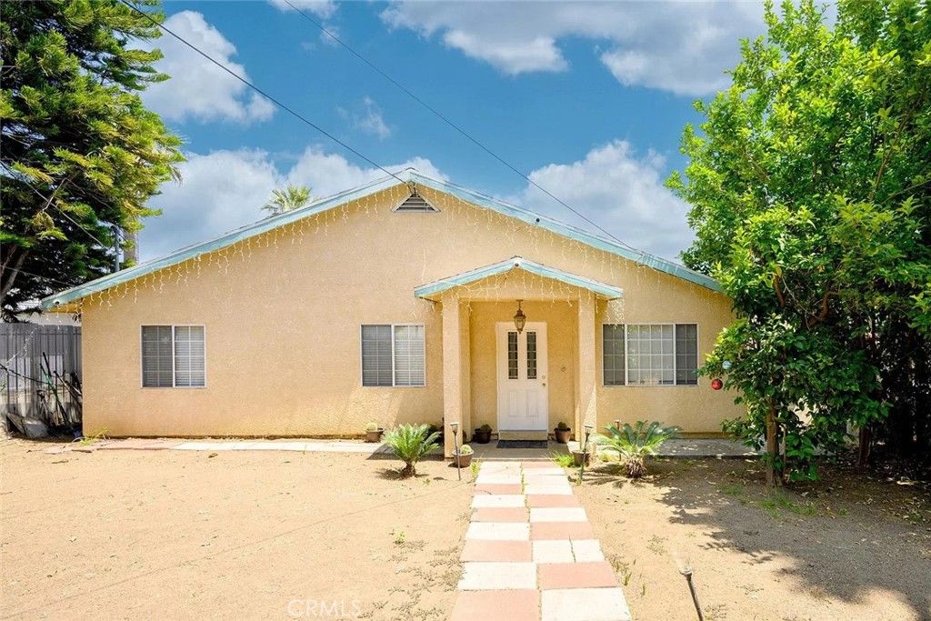 14012 Sayre Street, Sylmar, CA 91342