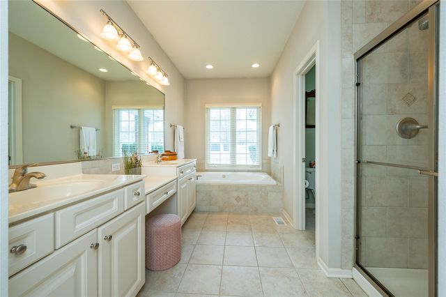 6515 Fullerton Court, Johnston, IA 50131