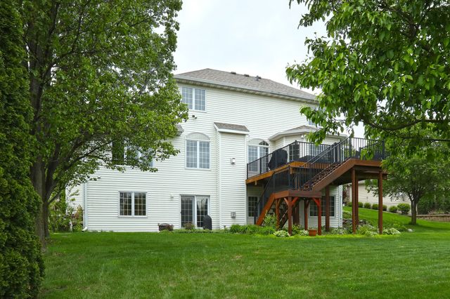 6515 Fullerton Court, Johnston, IA 50131