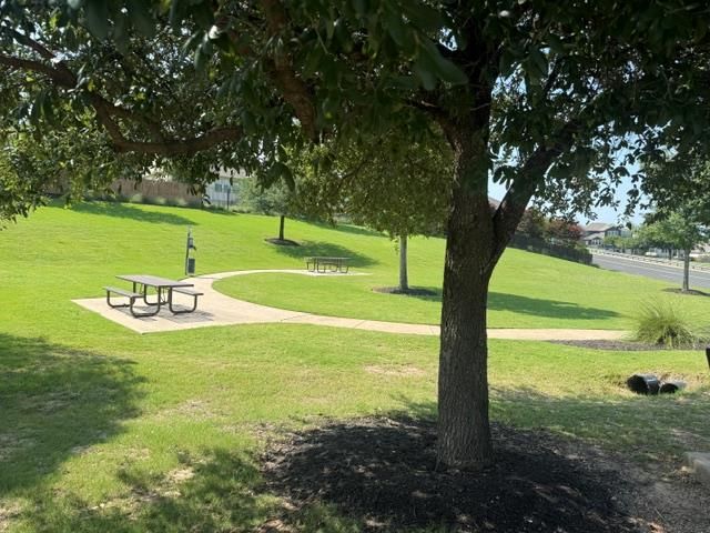 621 Limestone RD, Liberty Hill, TX 78642