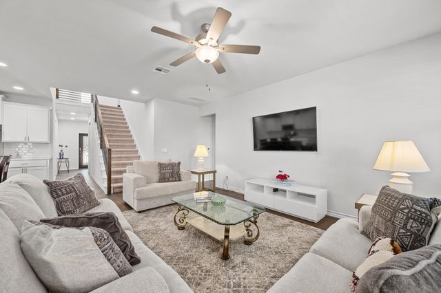 621 Limestone RD, Liberty Hill, TX 78642