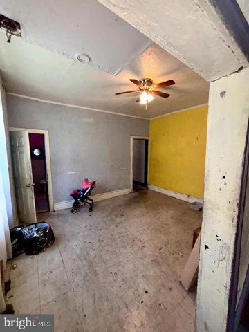 71 E PENN ST, Philadelphia, PA 19144