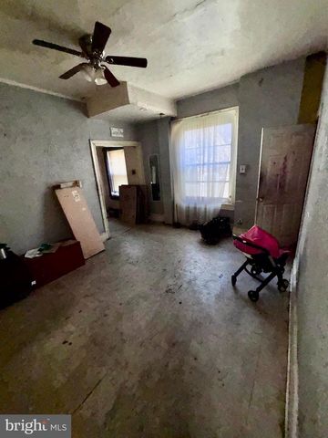 71 E PENN ST, Philadelphia, PA 19144