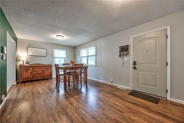 316 Springdale Street, Bonner Springs, KS 66012