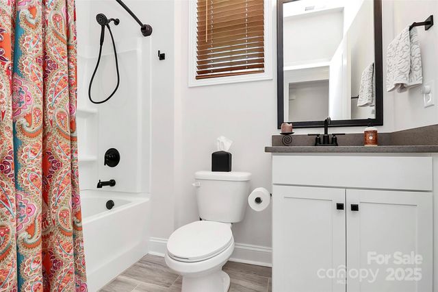 163 Hanks Bluff Drive, Mooresville, NC 28117