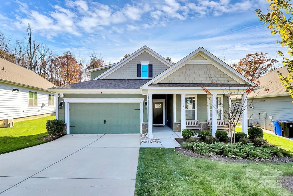 163 Hanks Bluff Drive, Mooresville, NC 28117