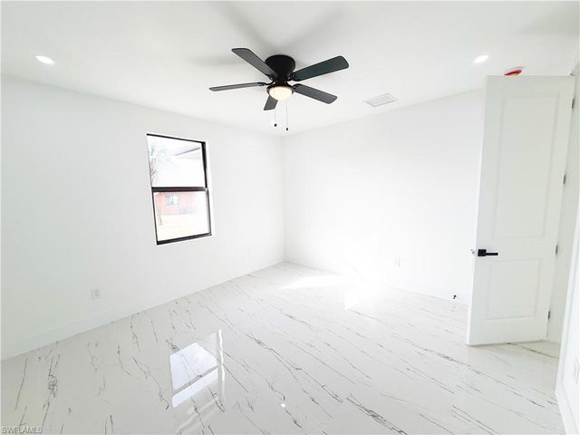 4412-4414 14th ST SW, Lehigh Acres, FL 33979