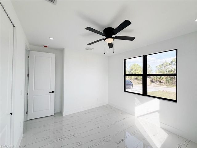 4412-4414 14th ST SW, Lehigh Acres, FL 33979