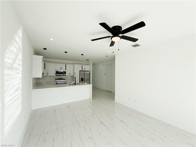 4412-4414 14th ST SW, Lehigh Acres, FL 33979