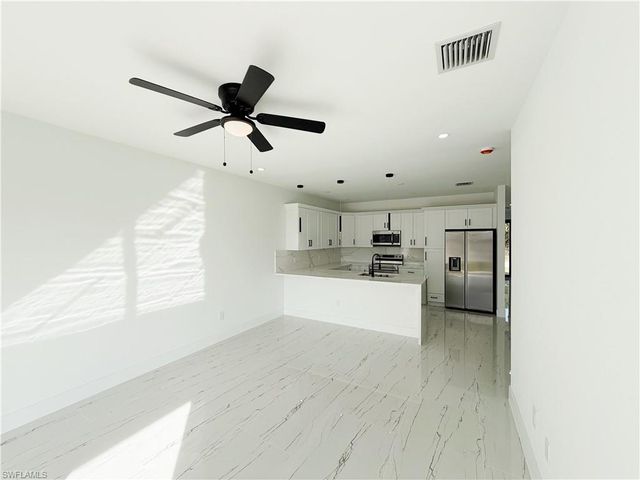 4412-4414 14th ST SW, Lehigh Acres, FL 33979