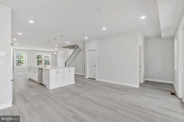 22266 PHILANTHROPIC DR, Ashburn, VA 20148