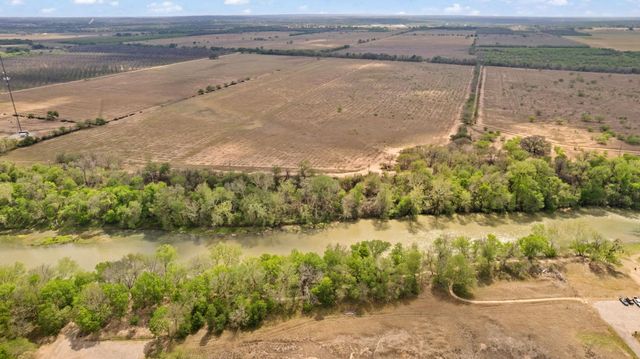 183 Kahana LN, Bastrop, TX 78602