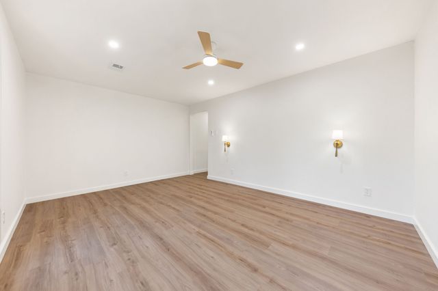 2317 Gibbs Williams Circle, Dallas, TX 75224