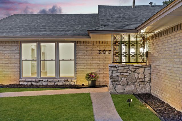 2317 Gibbs Williams Circle, Dallas, TX 75224