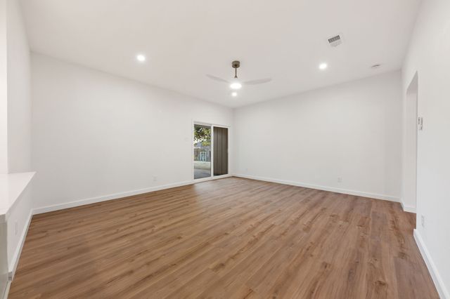 2317 Gibbs Williams Circle, Dallas, TX 75224