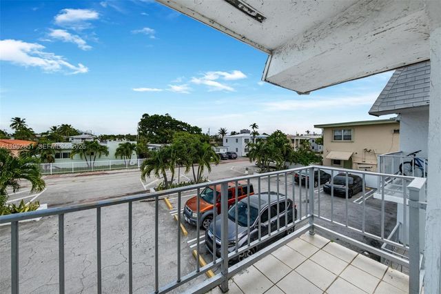 740 81st St 2, Miami Beach, FL 33141