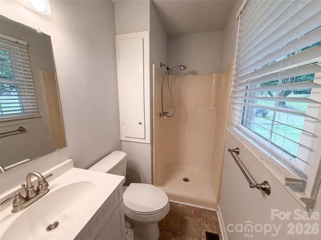 507 Texas Trail, Dallas, NC 28034