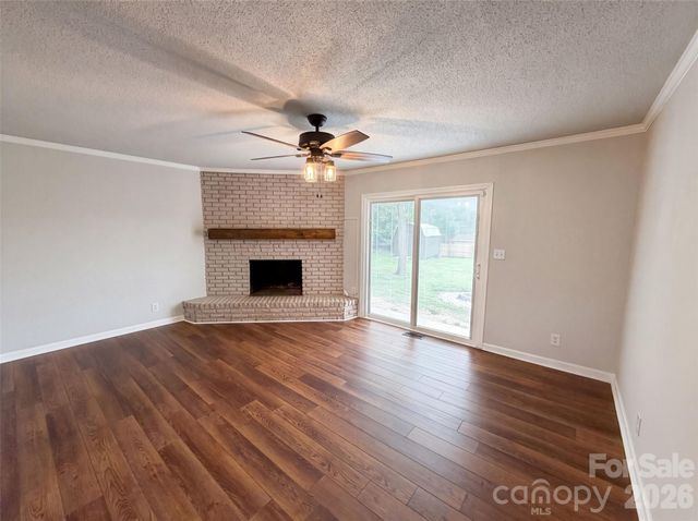 507 Texas Trail, Dallas, NC 28034