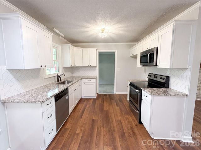 507 Texas Trail, Dallas, NC 28034