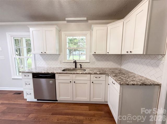 507 Texas Trail, Dallas, NC 28034