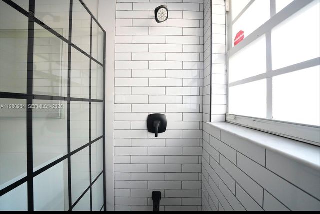 9921 SW 164th Ct, Miami, FL 33196